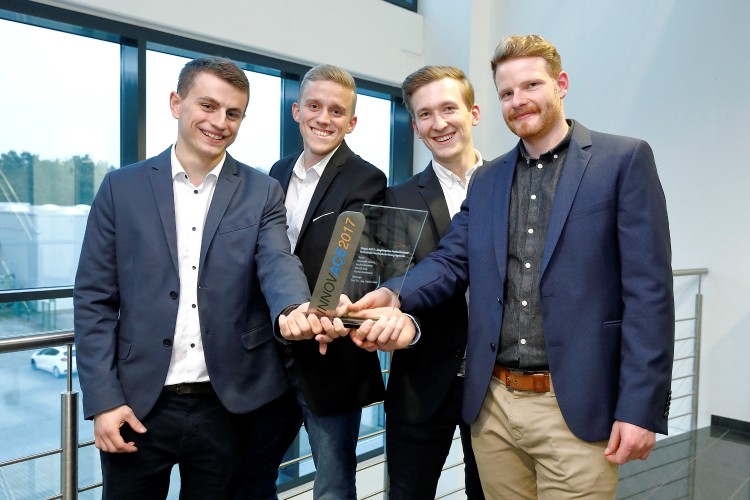 INNOVACE 2017 - Großes Bild zeigen ACE Pressefoto 1-INNOVACE 2017 verliehen_JL17078-0349